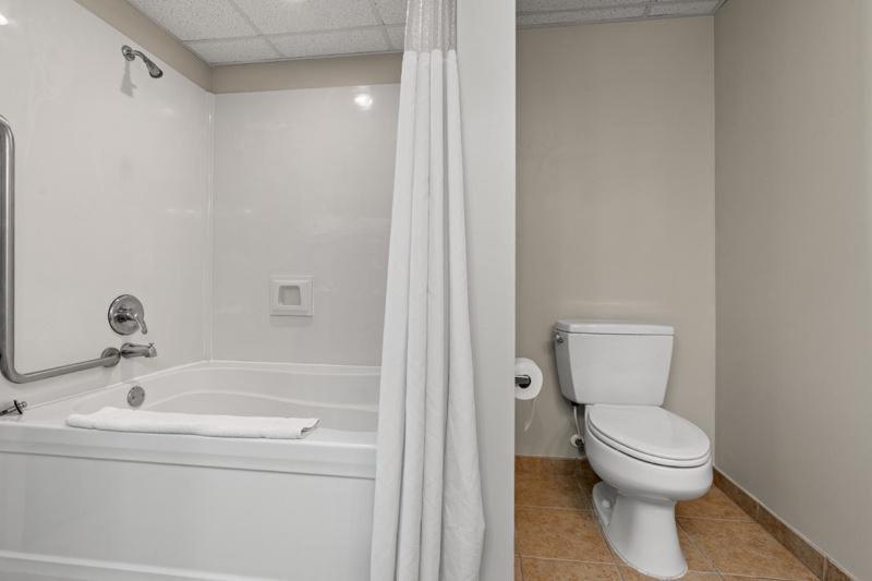 Вилла New Holiday Sands 511 Pools, Wifi, 2Br Oceanfront Миртл-Бич Экстерьер фото